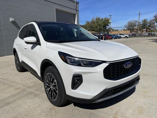 2026 Ford Escape PLUG-IN