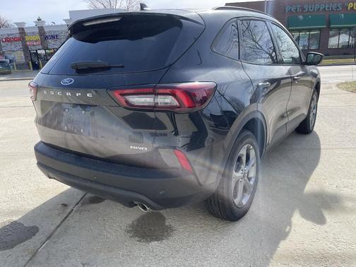 2025 Ford Escape ST-Line