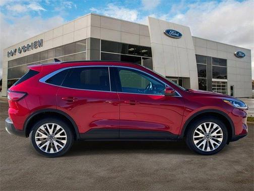 2022 Ford Escape Titanium