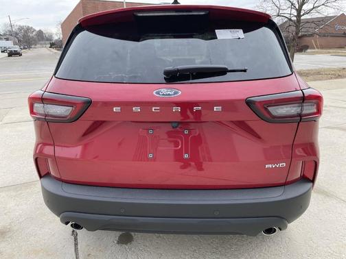 2025 Ford Escape ST-Line