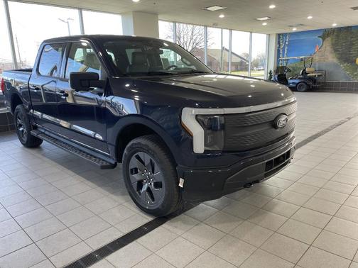 2025 Ford F-150 Lightning Flash