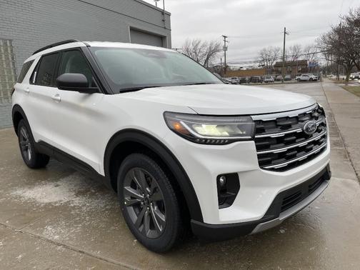 2026 Ford Explorer Active