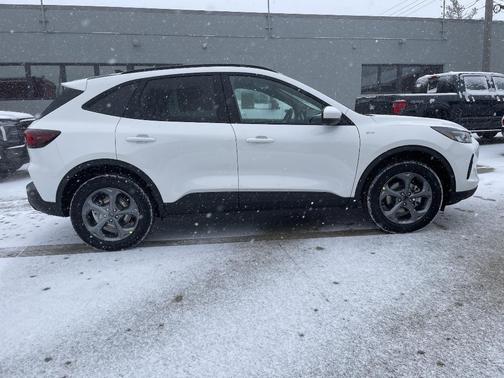 2026 Ford Escape ST-Line Select