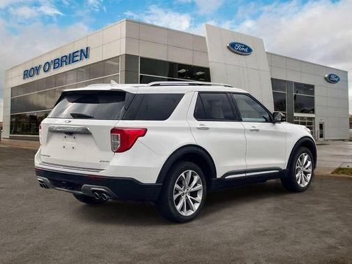 Star White 2023 Ford Explorer Platinum