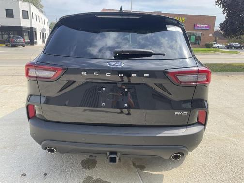 2026 Ford Escape ST-Line Select