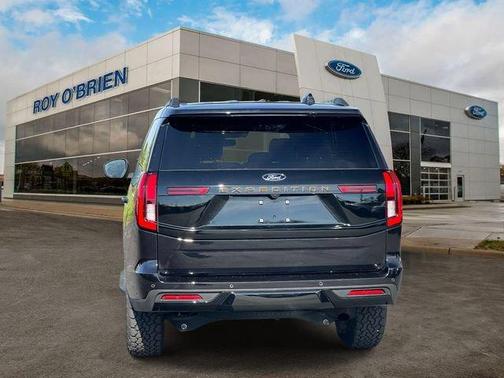 Agate Black Metallic 2025 Ford Expedition Tremor