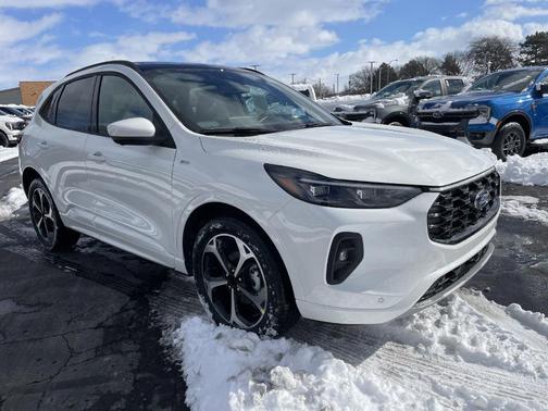 2025 Ford Escape ST-Line Elite