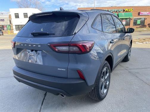2025 Ford Escape ST-Line