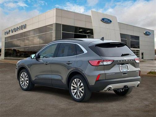 2022 Ford Escape Titanium