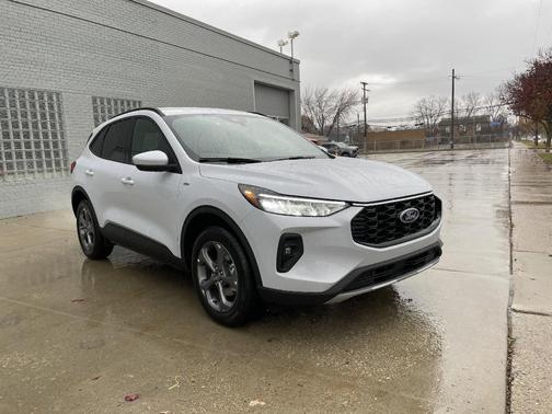2026 Ford Escape ST-Line Select