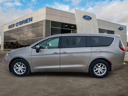 2017 Chrysler Pacifica LX