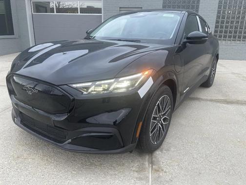 Shadow Black 2026 Ford Mustang Mach-E Premium