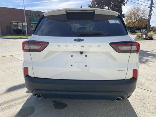 2025 Ford Escape ST-Line Select