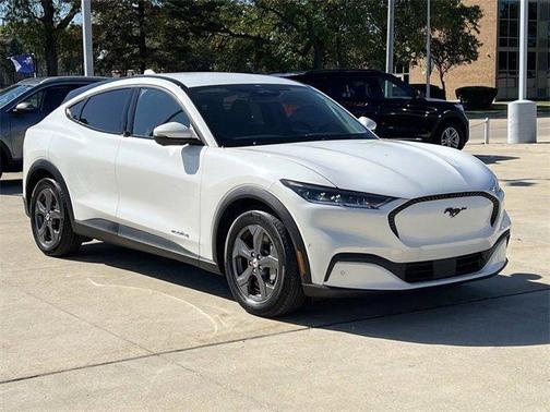 2022 Ford Mustang Mach-E Select