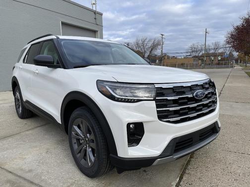 2026 Ford Explorer Active