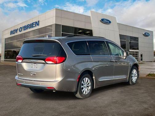 Molten Silver 2017 Chrysler Pacifica Touring-L