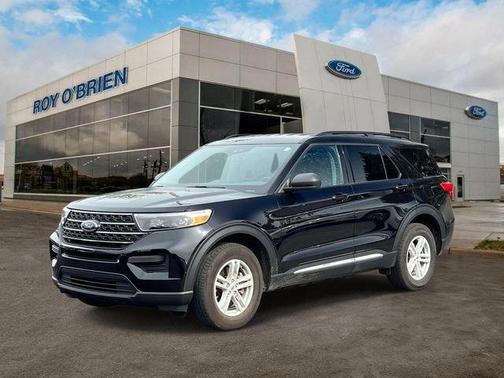 Agate Black Metallic 2024 Ford Explorer XLT