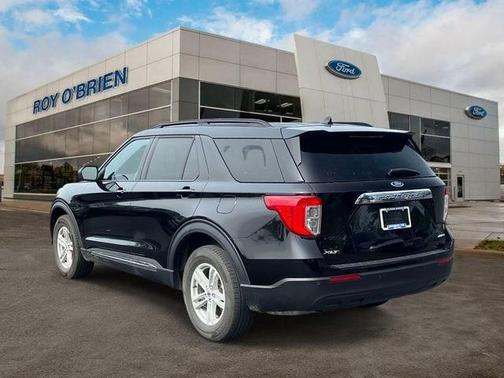 Agate Black Metallic 2024 Ford Explorer XLT