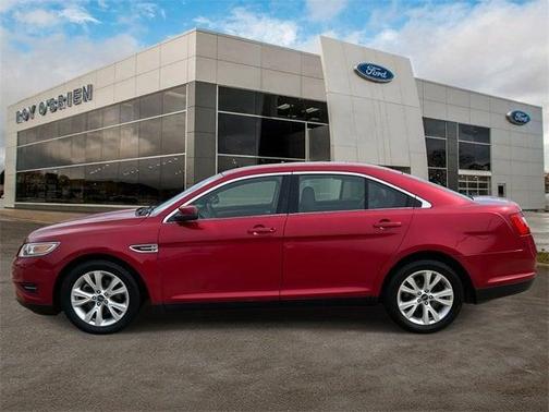 2010 Ford Taurus SEL