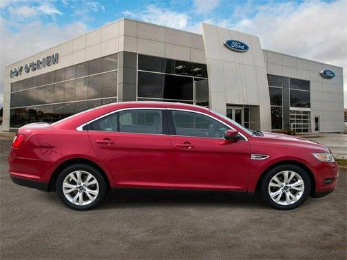 2010 Ford Taurus SEL
