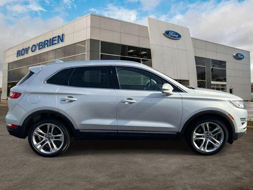 Ingot Silver 2017 Lincoln MKC Reserve