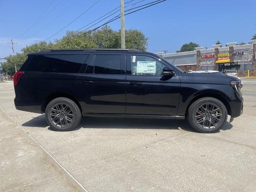 2025 Ford Expedition Max Platinum