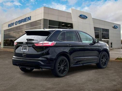 Agate Black Metallic 2024 Ford Edge ST Line