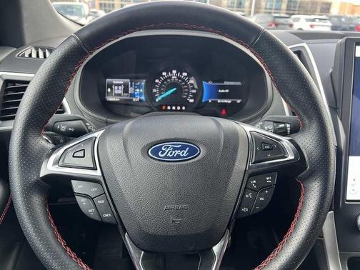 Agate Black Metallic 2024 Ford Edge ST Line