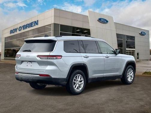 2022 Jeep Grand Cherokee L Laredo
