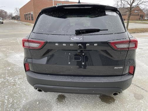 2026 Ford Escape ST-Line Select