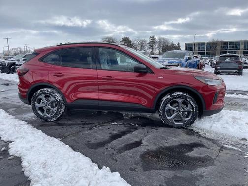 2025 Ford Escape ST-Line