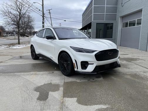 Star White 2026 Ford Mustang Mach-E GT