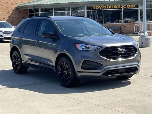 2022 Ford Edge SE