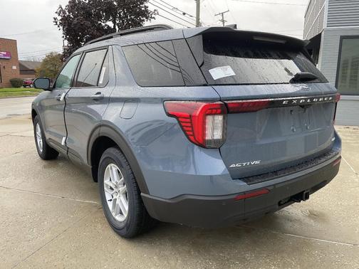 2026 Ford Explorer Active