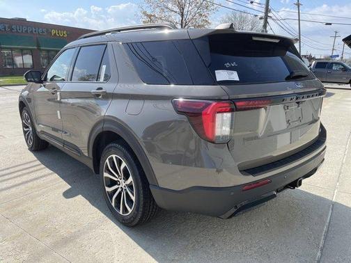 Gray 2026 Ford Explorer ST-Line