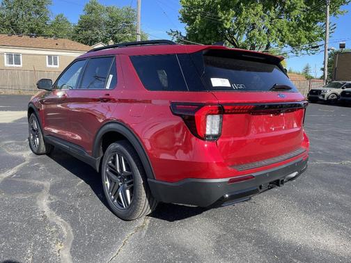 Rapid Red Metallic Tinted Clearcoat 2026 Ford Explorer ST-Line