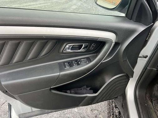 2013 Ford Taurus SEL