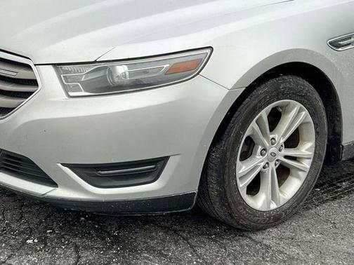 2013 Ford Taurus SEL