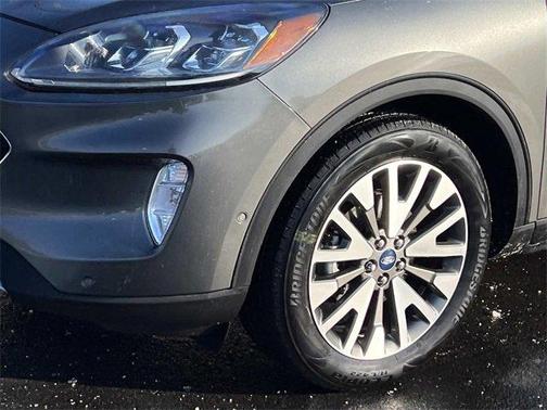 2020 Ford Escape Titanium