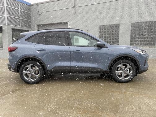 2026 Ford Escape ST-Line Select