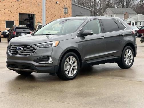Carbonized Gray Metallic 2023 Ford Edge Titanium