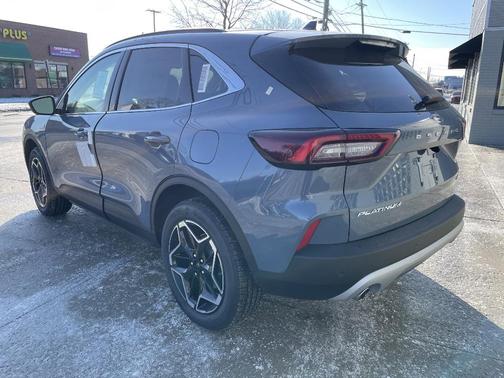 2026 Ford Escape Platinum