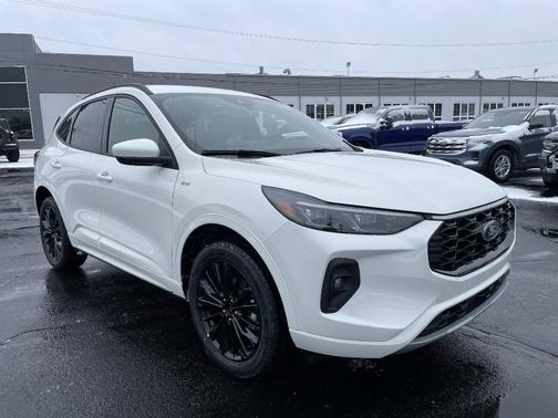 2026 Ford Escape ST-Line Elite