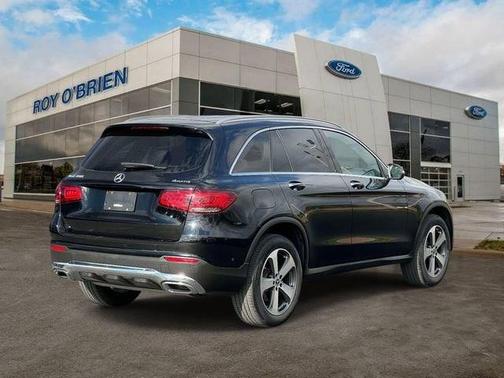 Obsidian Black 2022 Mercedes-Benz GLC 300 Base 4MATIC