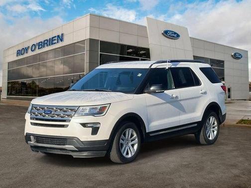 White Platinum Tri-Coat Metallic 2018 Ford Explorer XLT