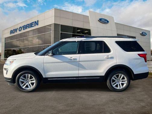 White Platinum Tri-Coat Metallic 2018 Ford Explorer XLT