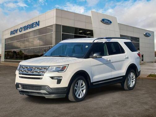 White Platinum Tri-Coat Metallic 2018 Ford Explorer XLT