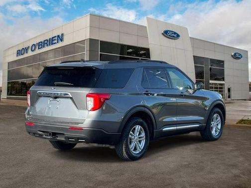 Carbonized Gray Metallic 2022 Ford Explorer XLT