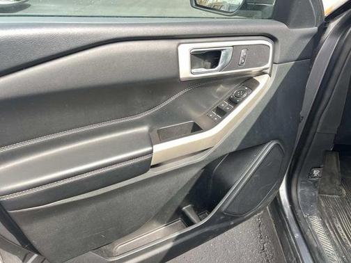 Carbonized Gray Metallic 2022 Ford Explorer XLT