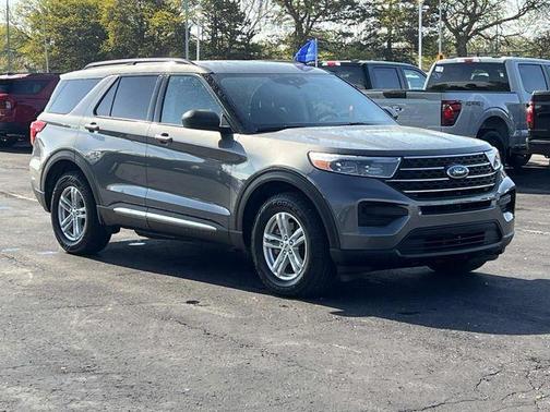 Carbonized Gray Metallic 2022 Ford Explorer XLT